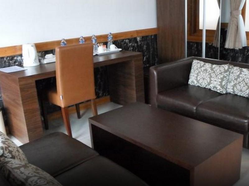 Oyo 1210 Nice Guesthouse Bandung Luaran gambar