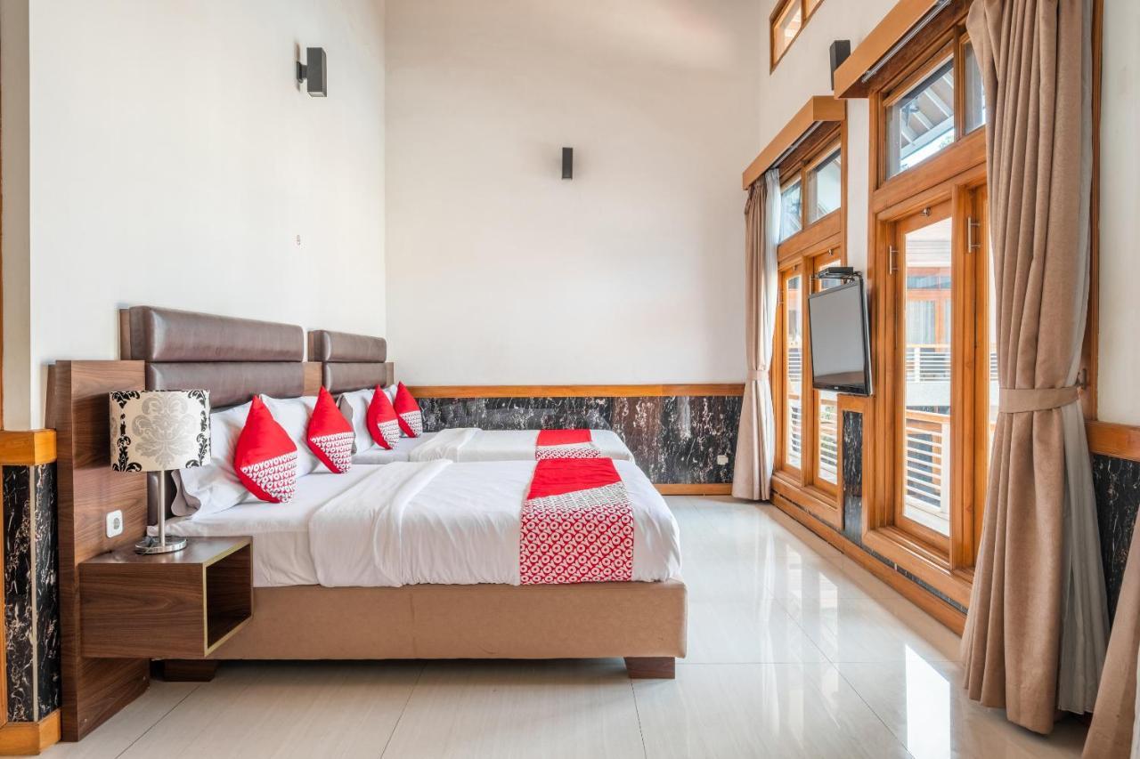 Oyo 1210 Nice Guesthouse Bandung Luaran gambar