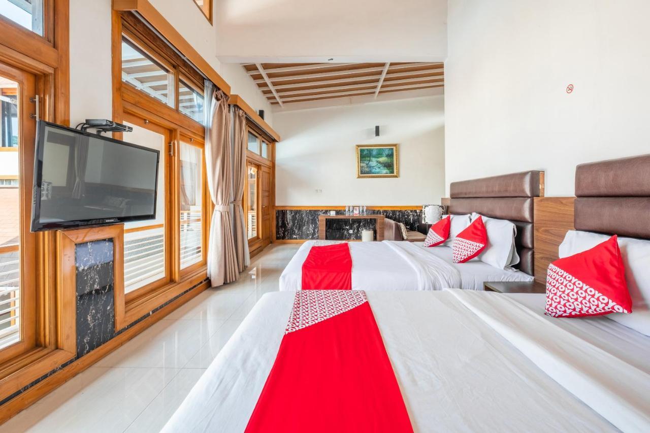 Oyo 1210 Nice Guesthouse Bandung Luaran gambar