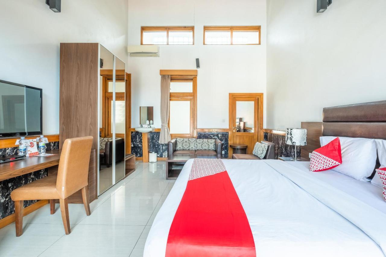 Oyo 1210 Nice Guesthouse Bandung Luaran gambar
